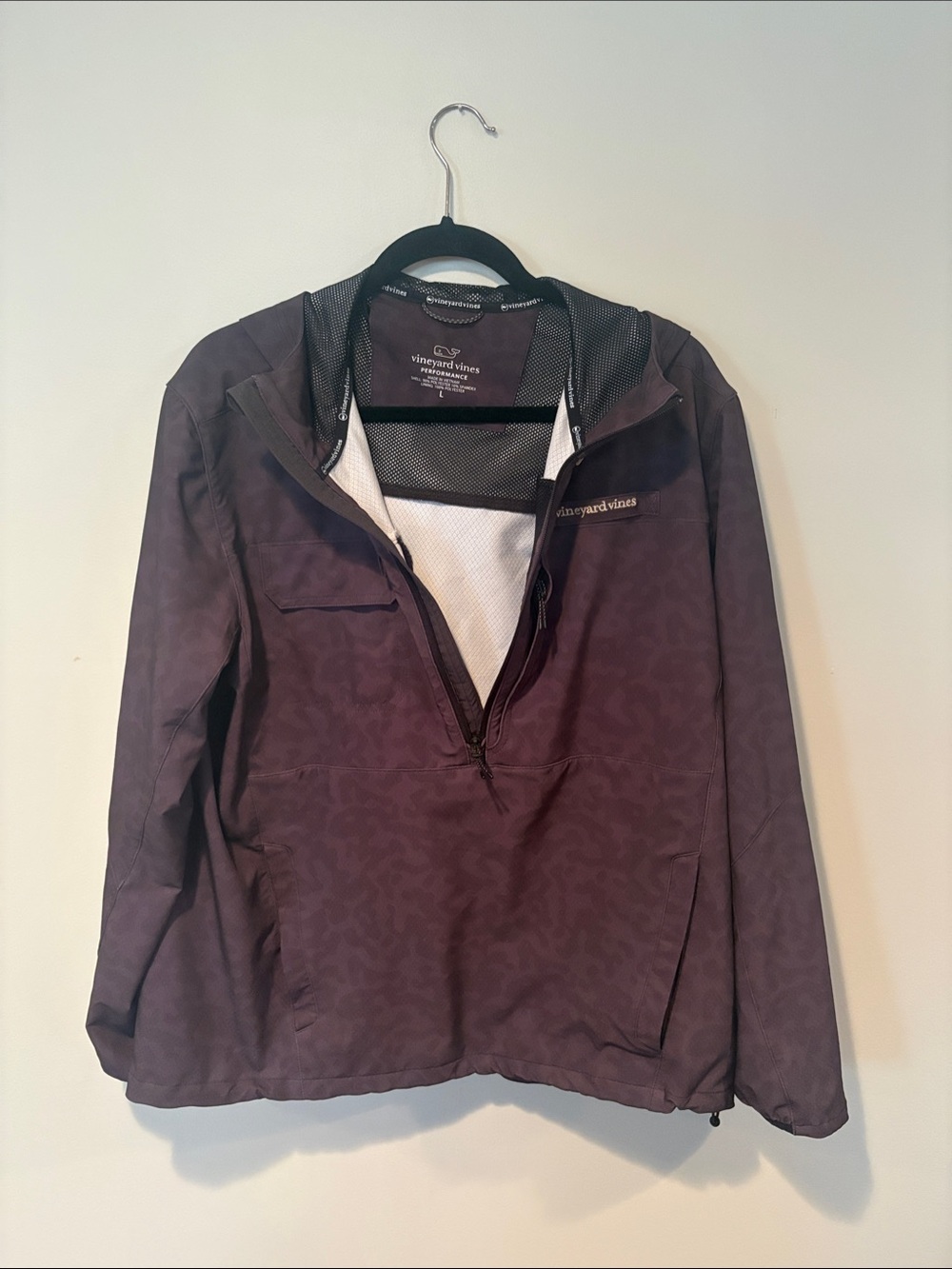 Vineyard Vines Hooded Lightweight Pullover